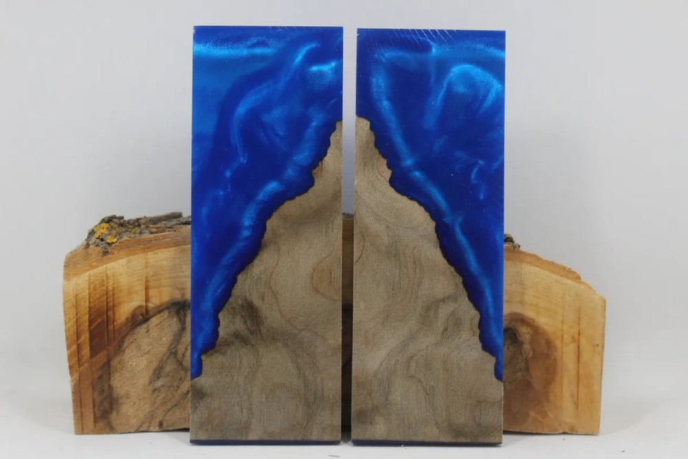 HYBRID STABILIZED MAPLE BLUE CUSTOM COMPOSITE KNIFE HANDLE MATERIAL (8238)