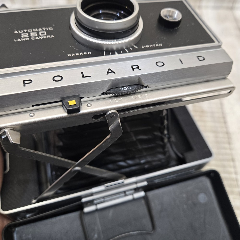 Vintage Polaroid Automatic 250 Land Camera With Manual
