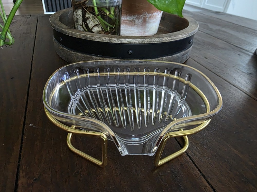 Jsbonera. Draining soap dish.