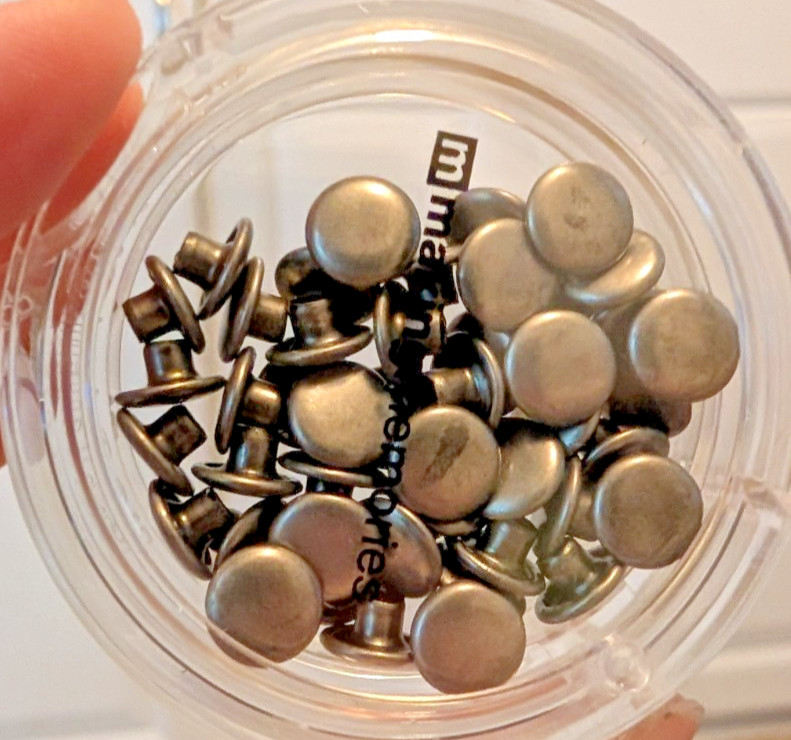 Making Memories Lot 1/8" Snaps - Metallic