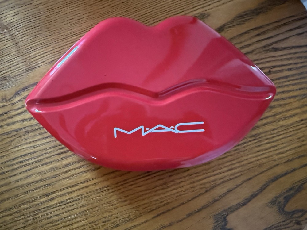M*A*C* Red Lips Limited Edition Tin.