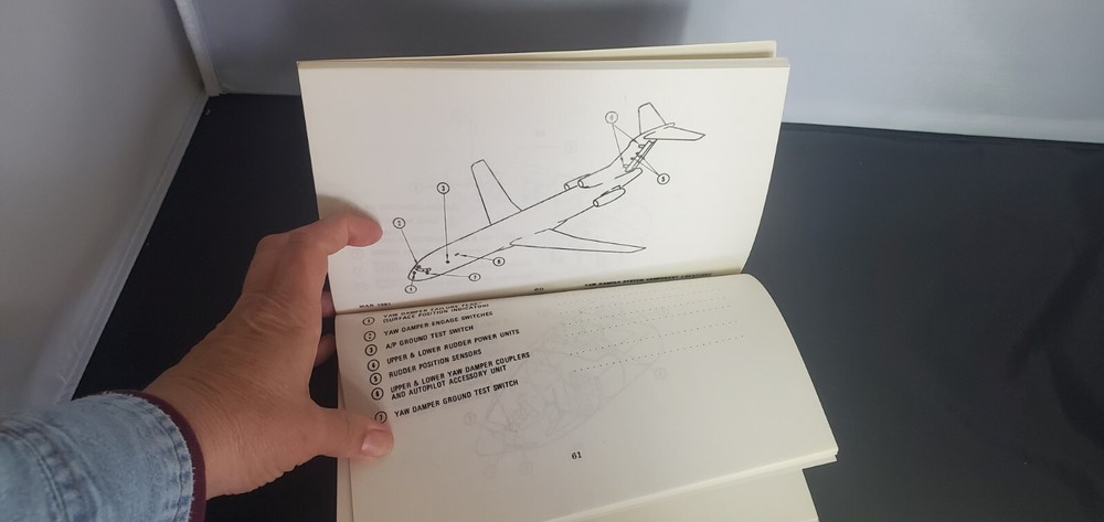 US AIR Boeing 727 Maintenance Training Component Locator Guide 1988 - 2 booklets