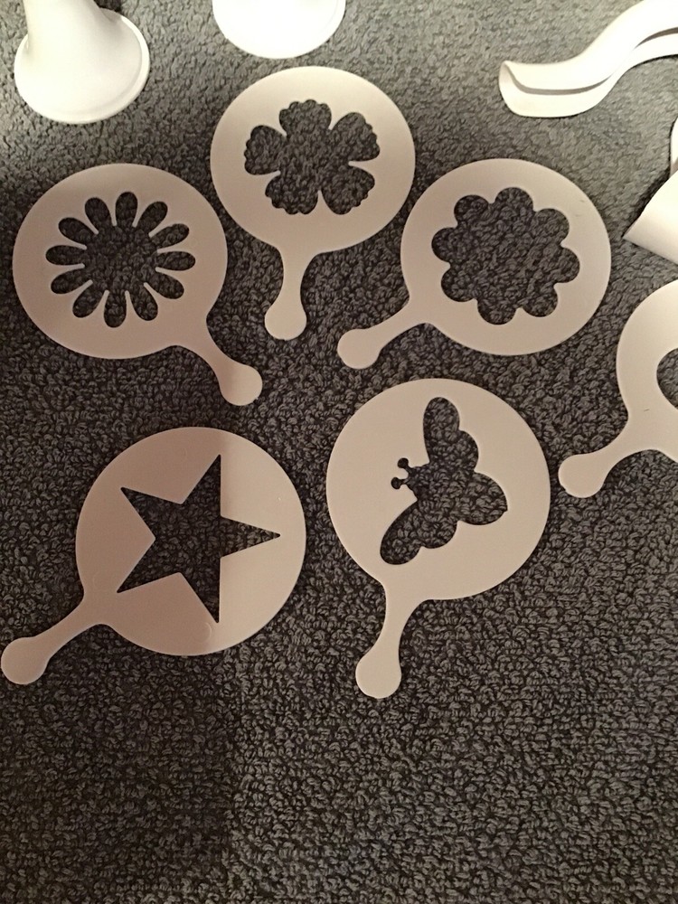 Cupcake Decorator Tool Set 19 Piece Set By Avon