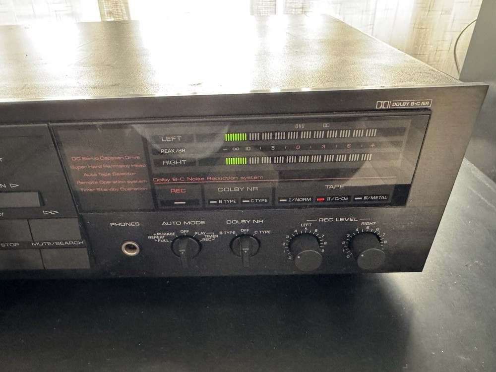 Yamaha KX-200U.