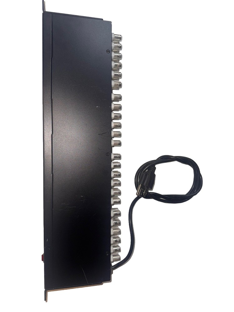 Versitron Video Distribution Amplifier Model VDA1632 16-input 32-output