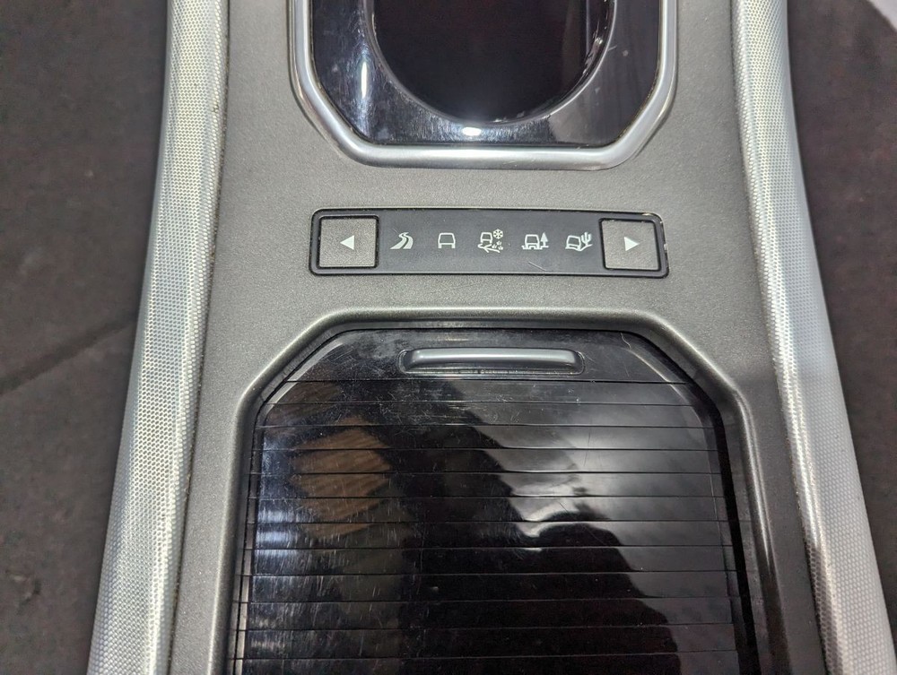 RANGE ROVER EVOQUE L538 CENTRE CONSOLE WITH ARMREST