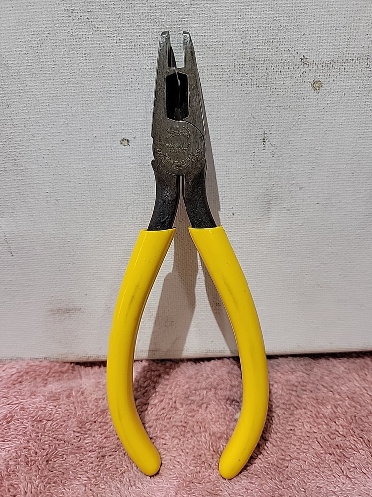 KLEIN TOOLS BELL SYSTEMS SPECIALTY PLIERS, D234-6