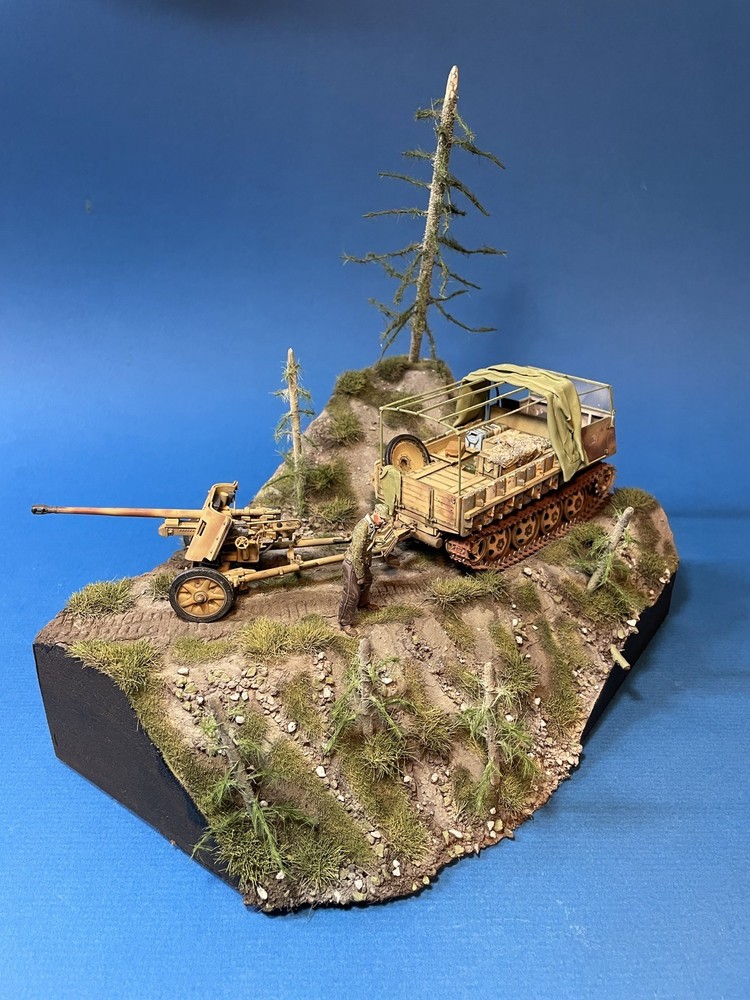 1/35 Built Diorama WW2 RSO/3