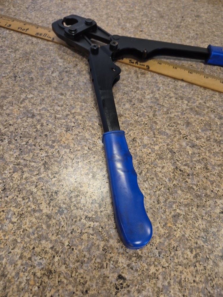 Watts 3/4" Pex Crimp Tool