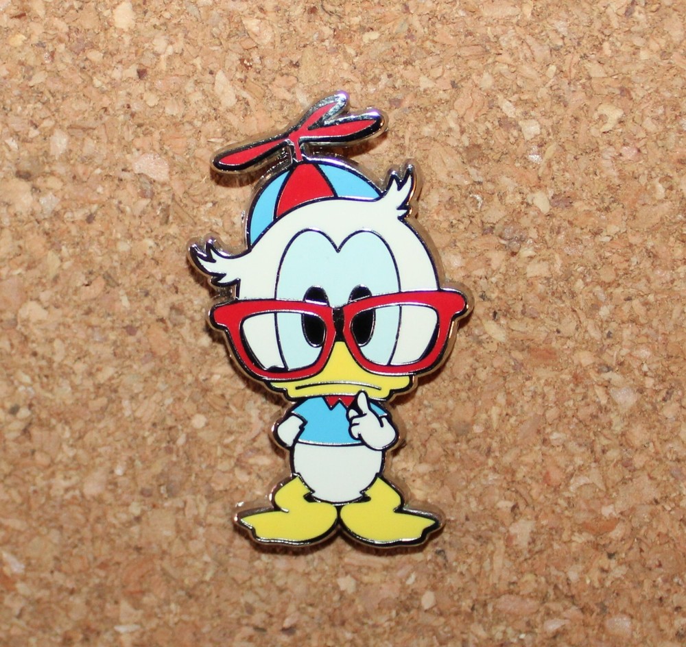 Disney Pin Donald Duck Nerds Rock!