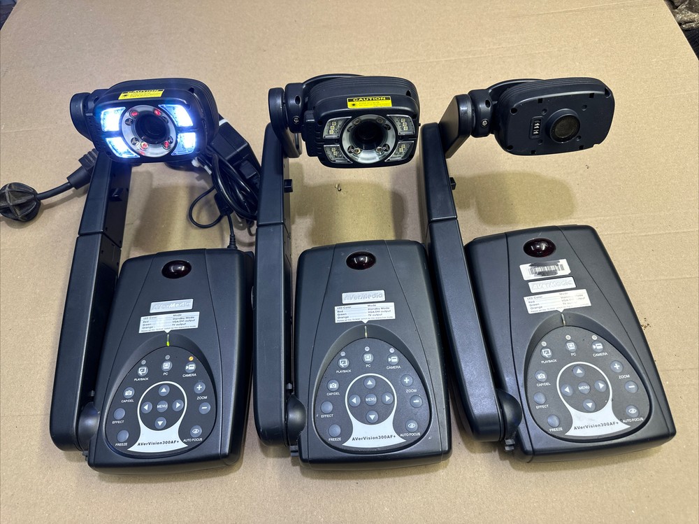 Bundle 3 AVerMedia AVerVision300AF+ Document Camera Projectors Projector