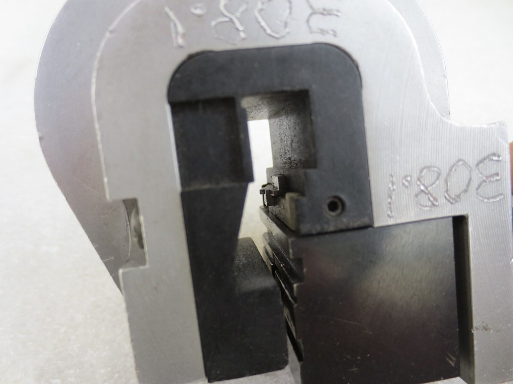 AMP 58259-1 MTE Terminating Crimp Head Assembly