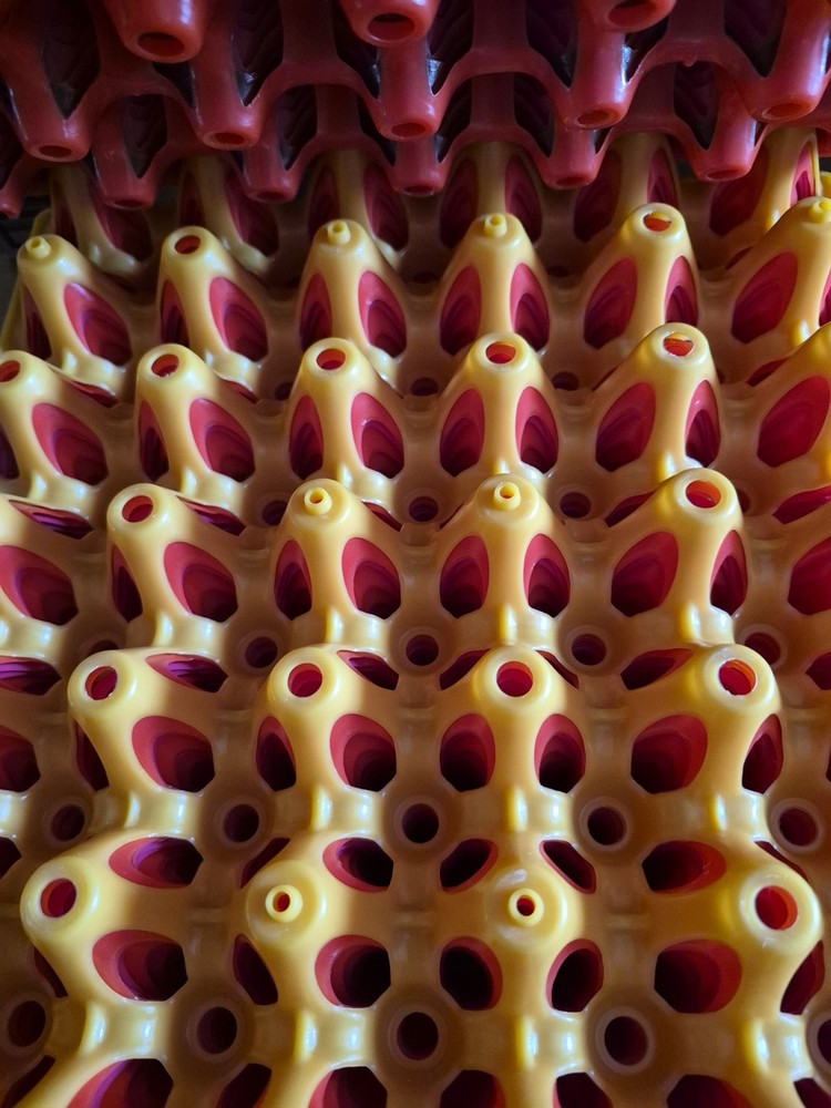 35 Used Plastic Egg Flats Holds 30 Per Flat.