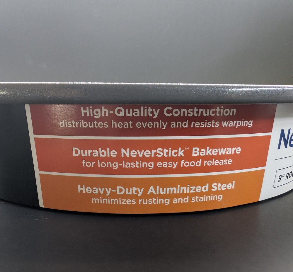 Ninja Premium 9" Round Cake Pan