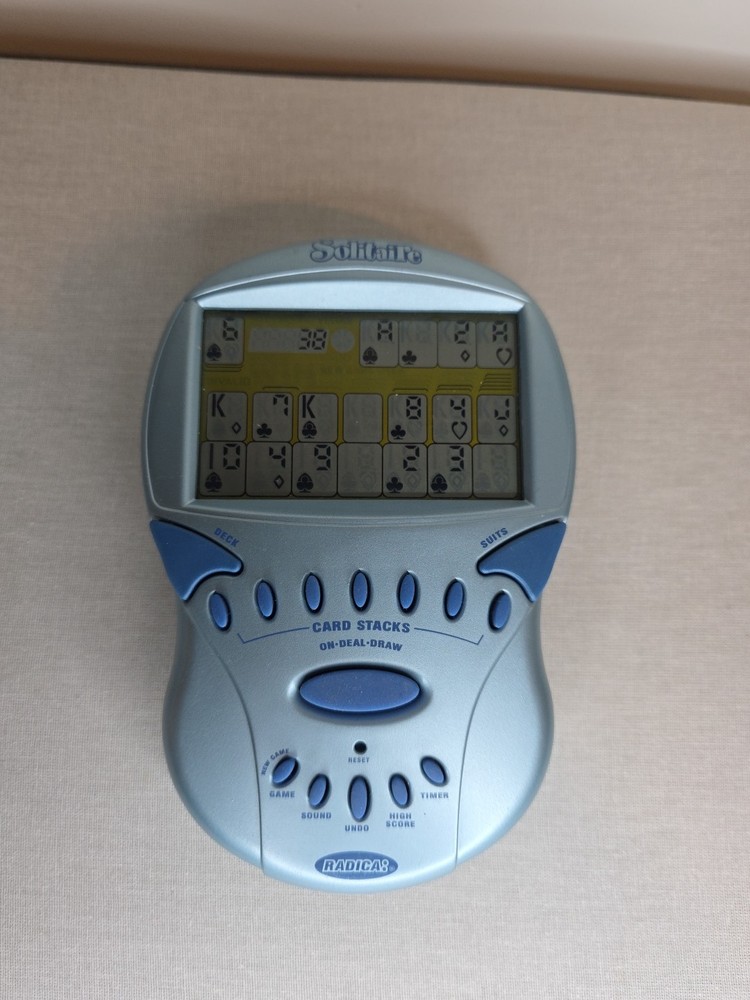 RADICA Solitaire Big Screen Handheld Game Vintage 2000
