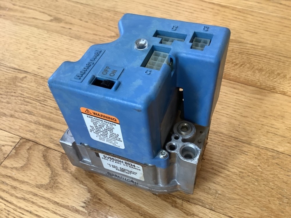 Furnace Smart Gas Valve SV9520H 8034 45390-001 Honeywell