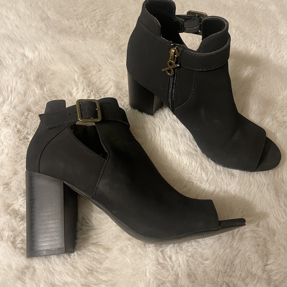 Macys Black Suede Heeled Boots size 8