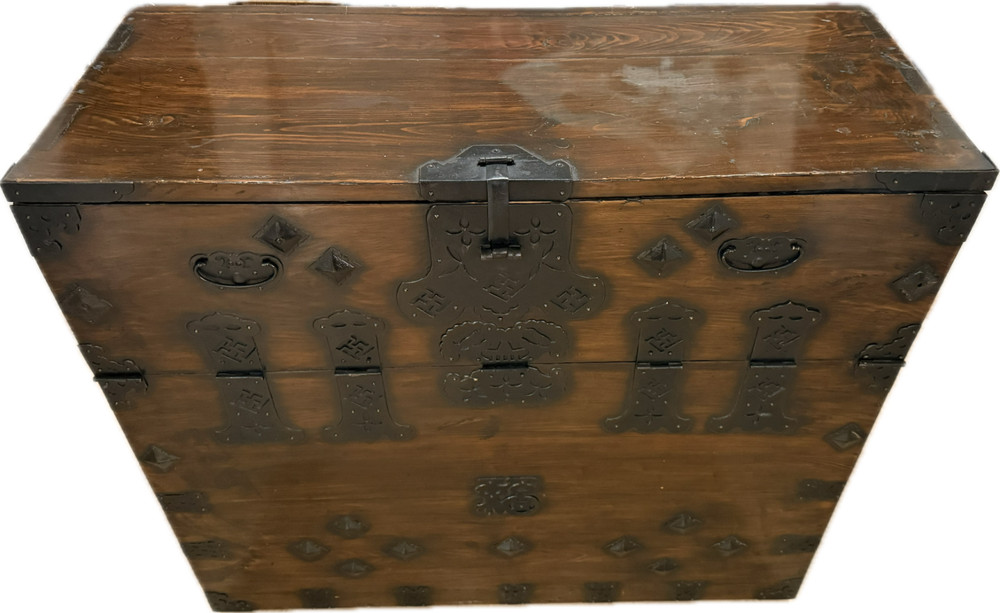 Antique Korean Bandaji Chest