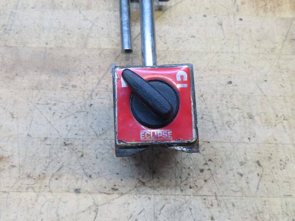 Eclipse on/off magnetic indicator base with fine adjust 10 & 12mm rods (@D81)