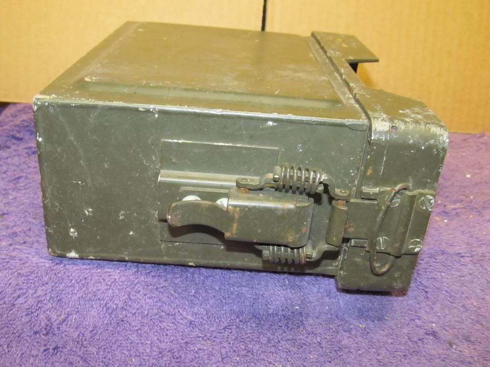 Vintage US Army Signal Corps C-433/GRC Remote Control