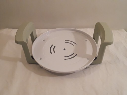 Magic Chef EWAVE White Replacement Base with Handles (EGCW12W3) *GUC*
