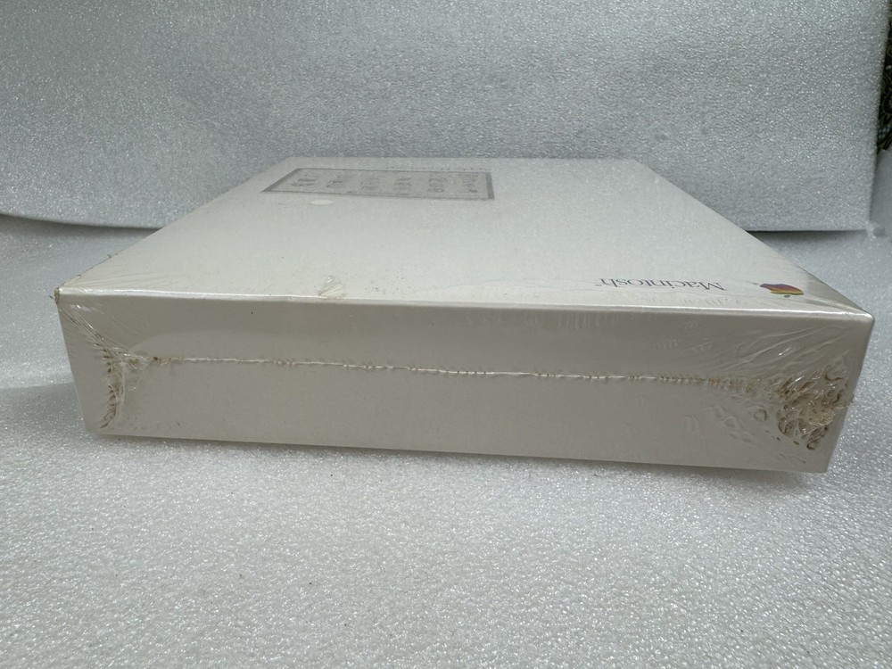 1987 Macintosh Apple Hypercard Software Model M0556 - NEW SEALED!