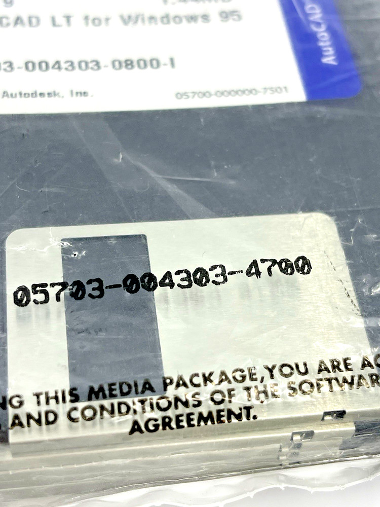 VTG Autodesk AutoCAD LT For Windows 95 Program & Set Up 1.44MB