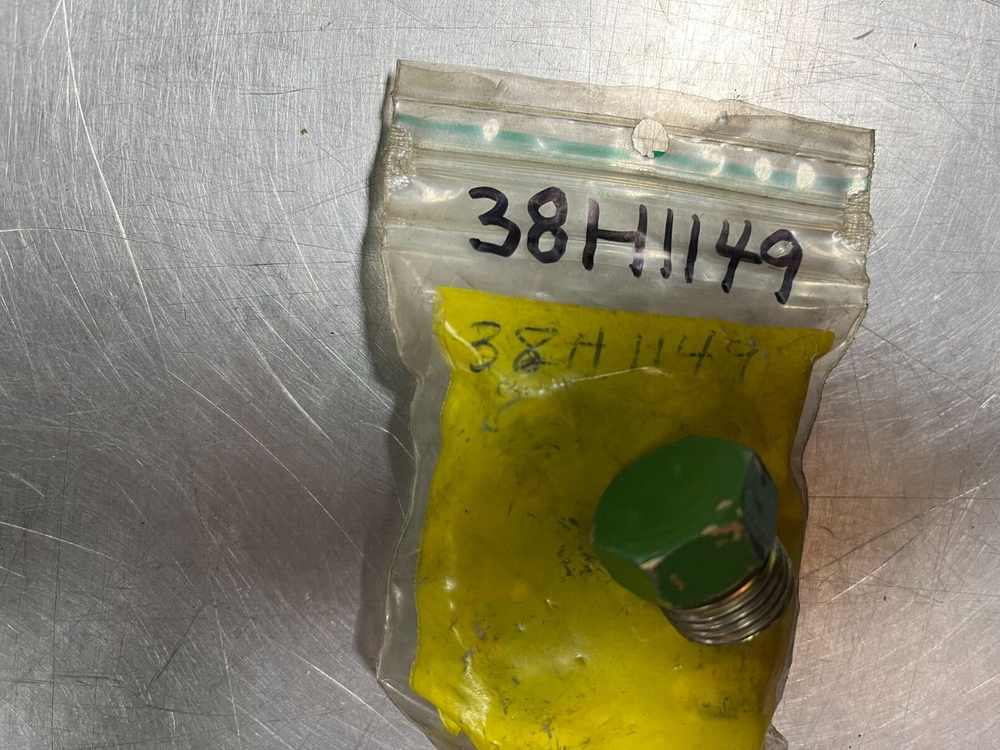 38H1149 OEM John Deere 12MM Plug