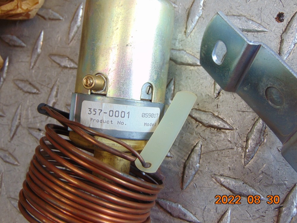 POWERS 357-0001 REMOTE BULB THERMOSTAT - QUANTITY - FREE SHIPPING