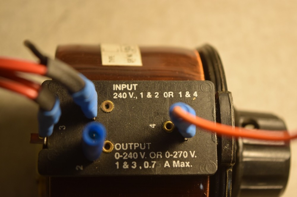 10530 Variable Transformer