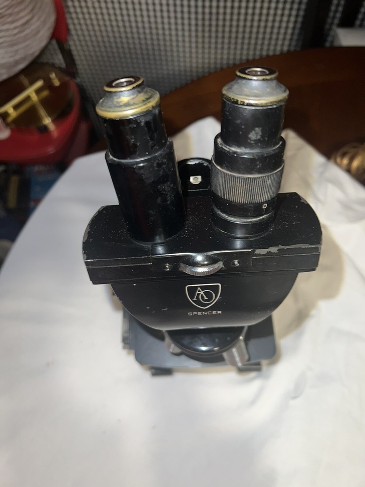 Antique AO Spencer Binocular Microscope w/ 3 Objectives Works #303401