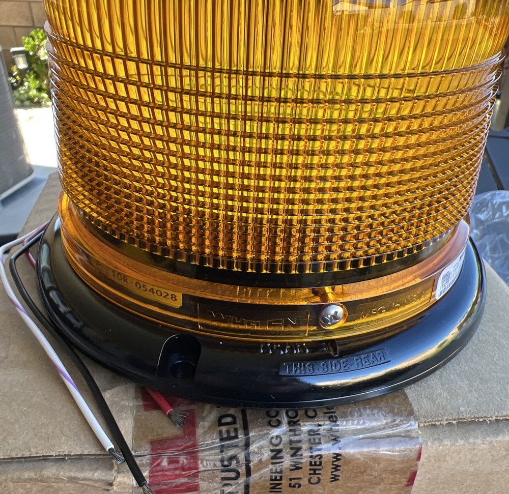 Whelen Engineering L10LAP Beacon Amber New In Box