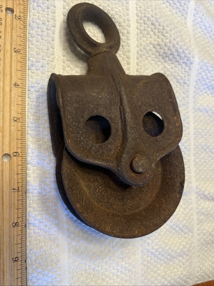 Antique Pully 4 inch diameter