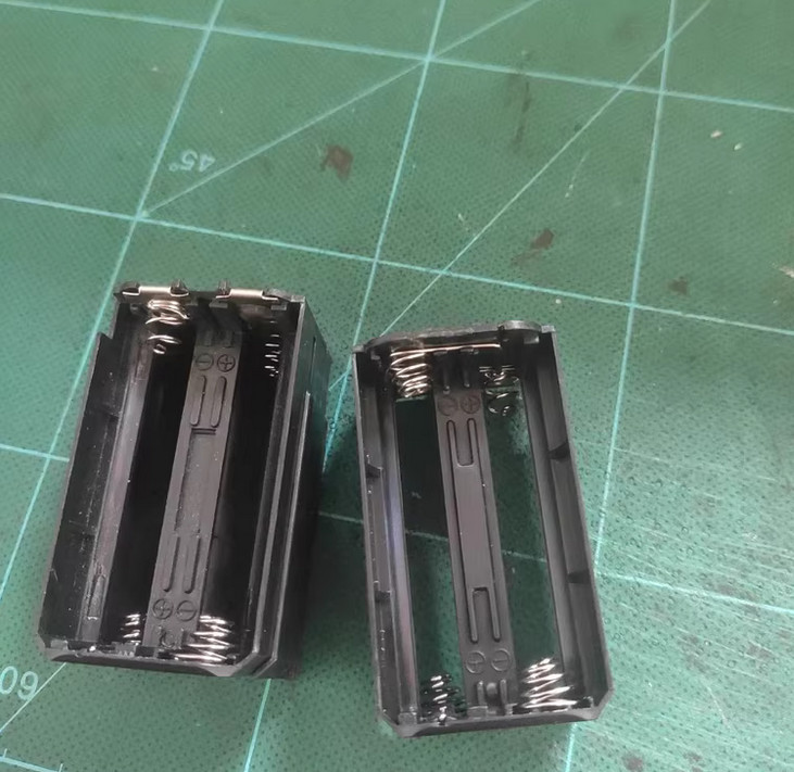 1pcs AA Battery Pack Case + Cover For Sony WM-D6C
