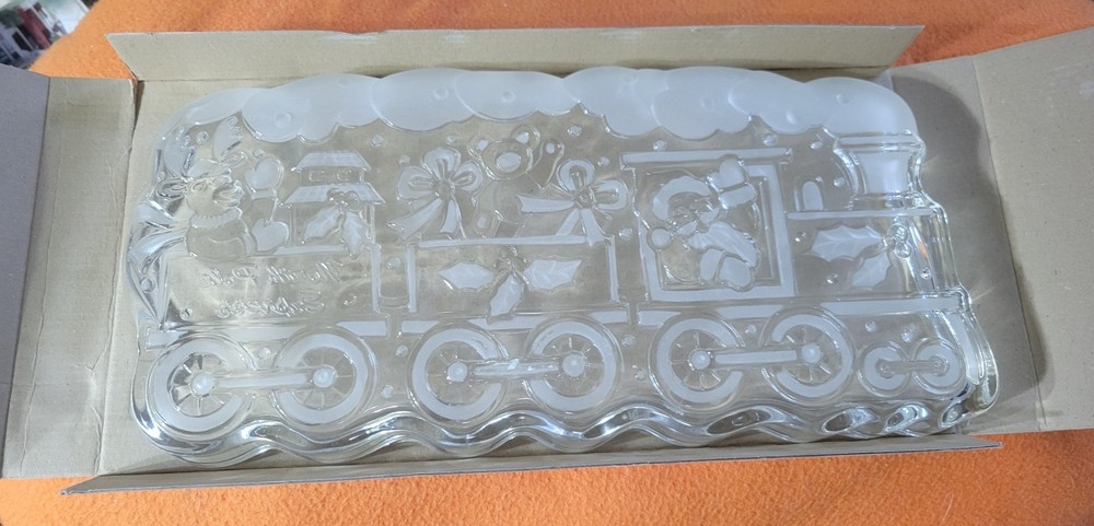 Gorham Holiday Traditions North Pole Express 13½” Train Server Glass Platter