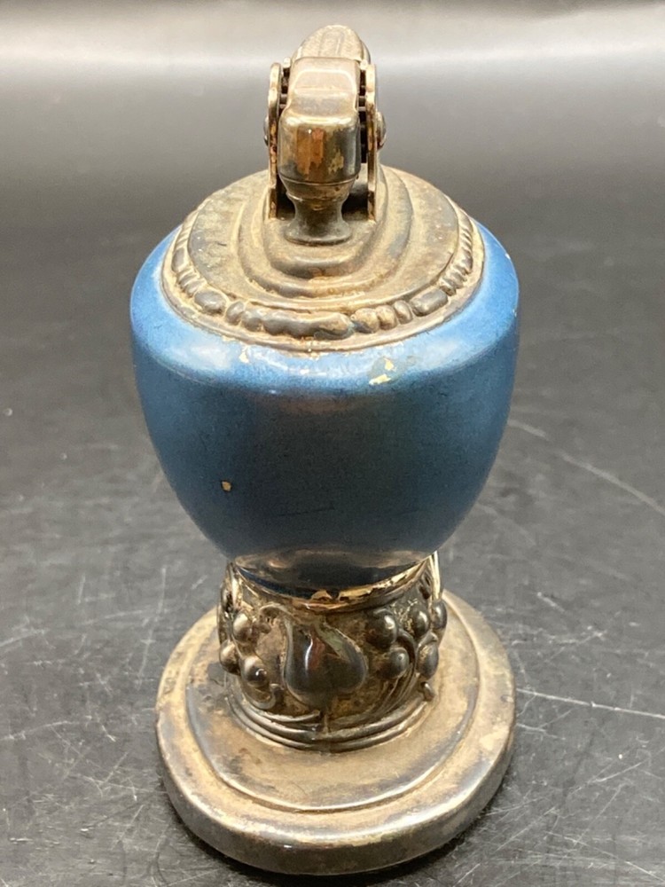 Vintage Ronson Leona Blue and Chrome Table Lighter