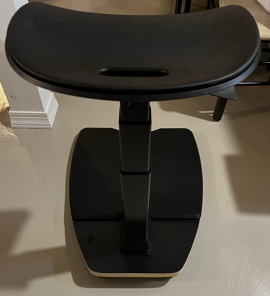 Ergonomic Leaning Perch Chair￼