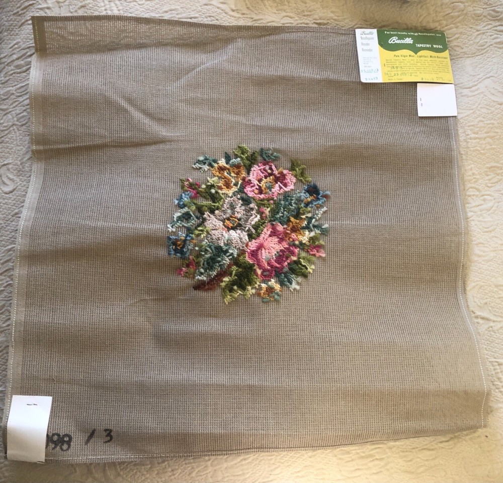 VINTAGE BUCILLA DECORATOR NEEDLEPOINT CANVAS FLORAL NEW