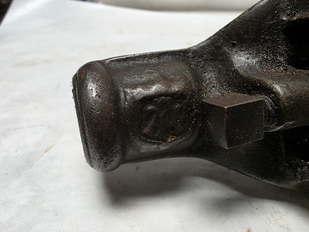 Vintage Armstrong No. 2 Adjustable Pipe Threader with 3/4" Dies