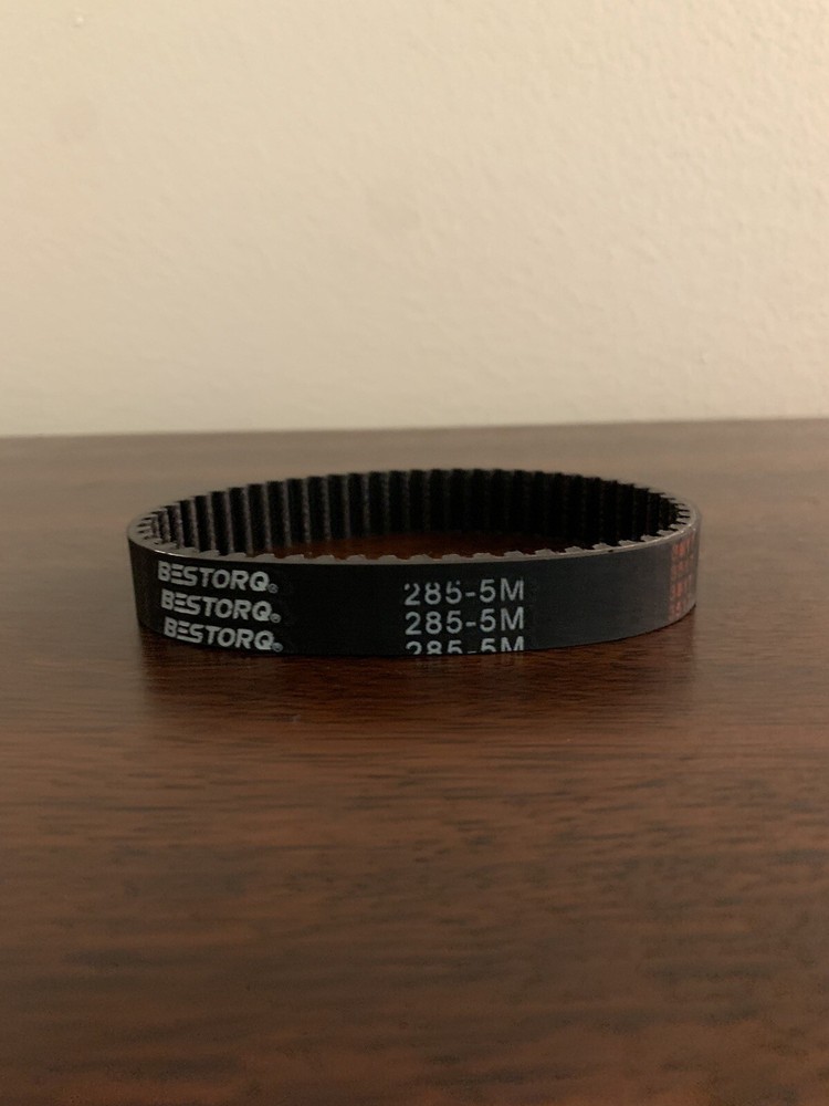 Various 5M Belts Between 370 And 265