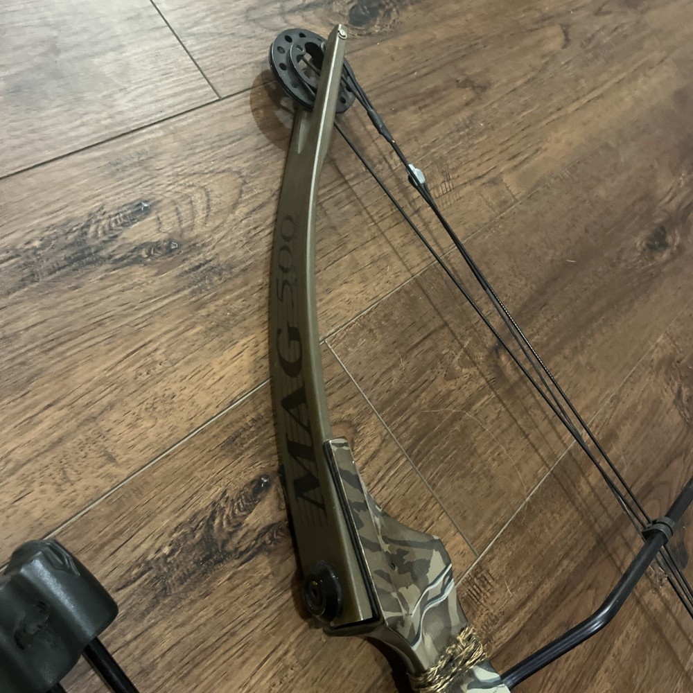 McPherson Compound Mag 500 Bow With Arrows