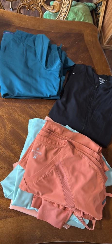 Scrubs & Beyond Large & Xl Tops ALL- Medium Bottoms 29 Sets+1jacket BUNDLE