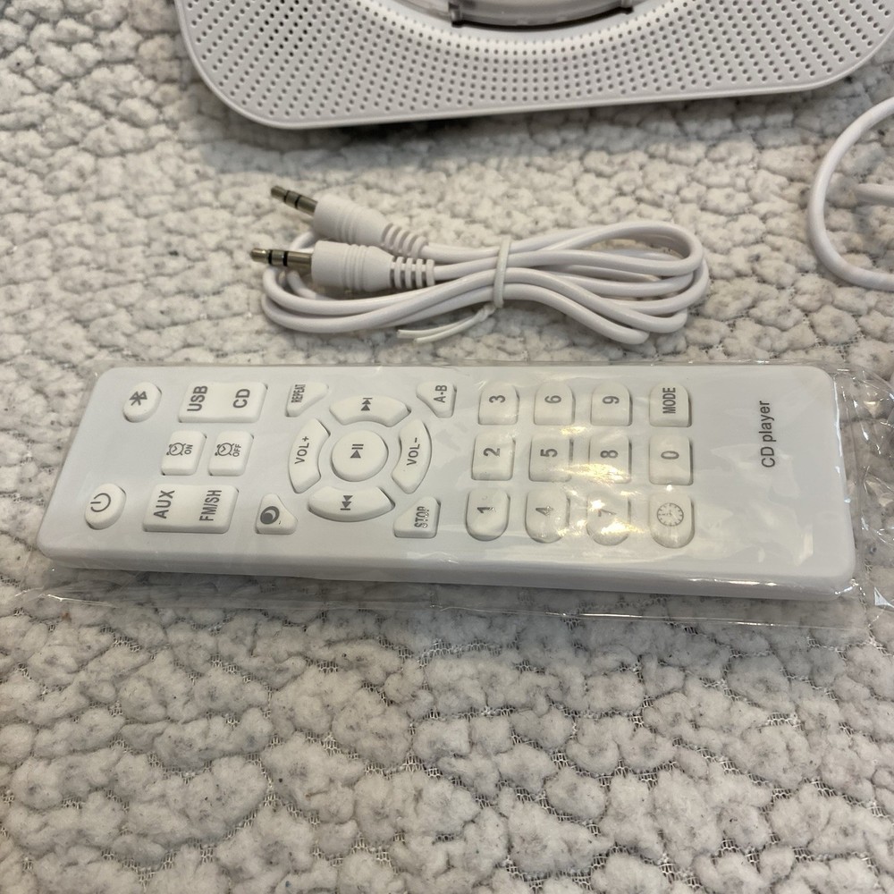 KC-718 Bluetooth CD Player w/ Remote USB AUX - Not Tested