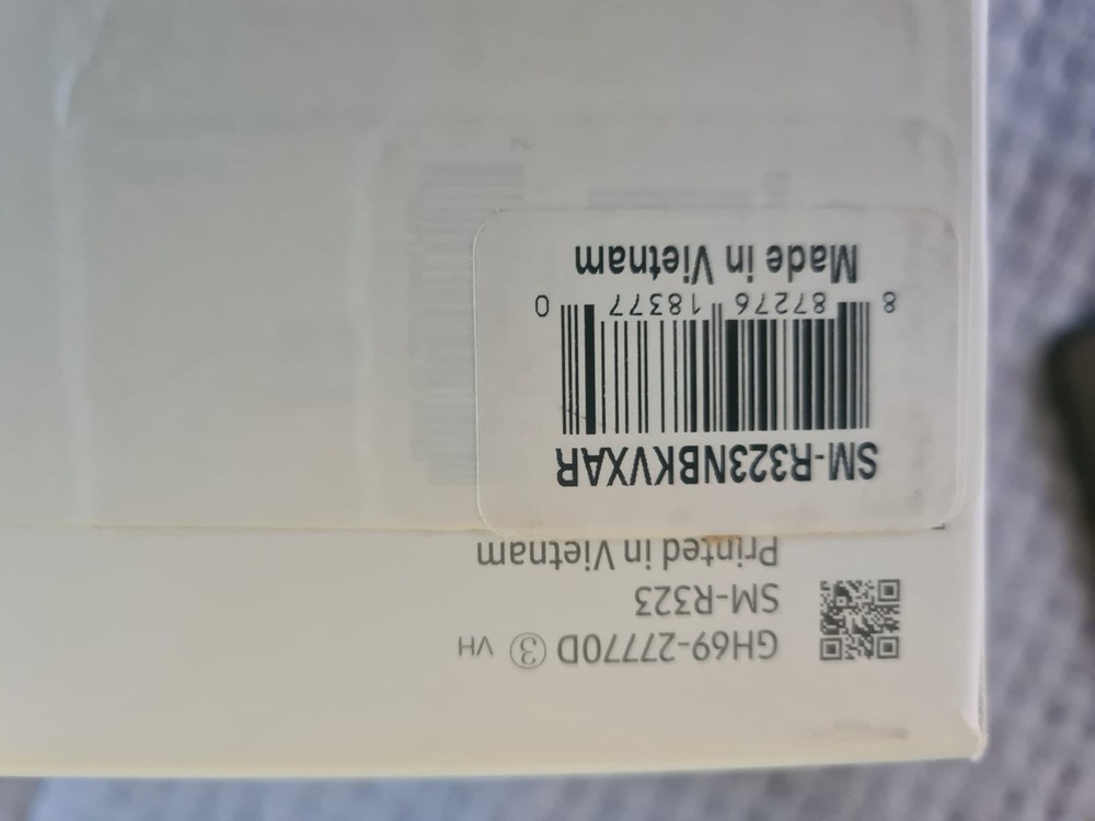 SAMSUNG Gear VR Oculus Headset W/Box