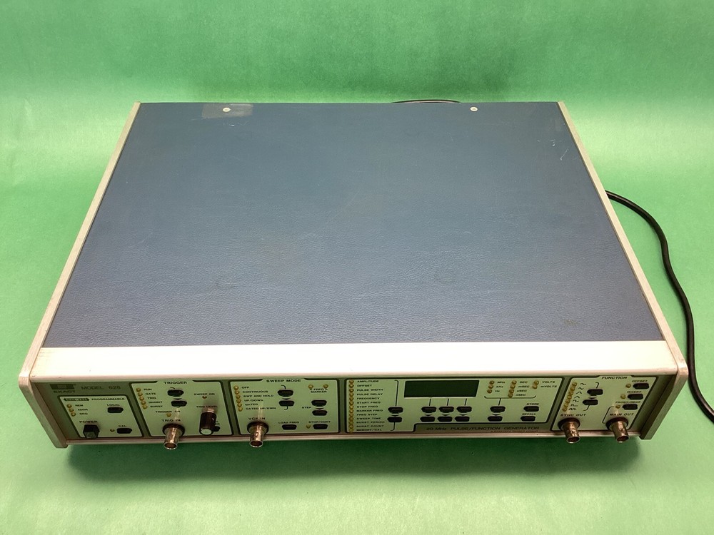 EXACT by DYNATECH 20MHz PULSE / FUNCTION GENERATOR POWERS ON - UNTESTED