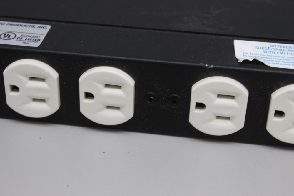 Middle Atlantic PD-915R Power Distribution Unit - Black