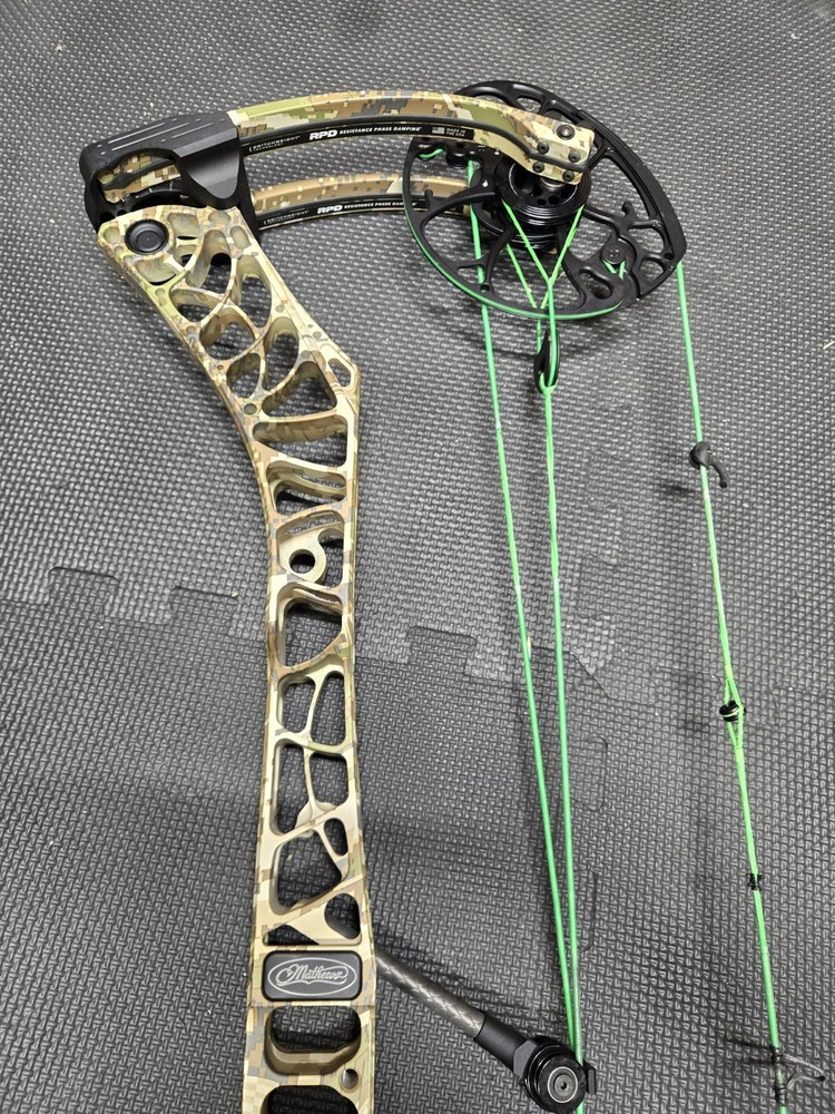 Mathews Phase 4 33 w Custom Strings