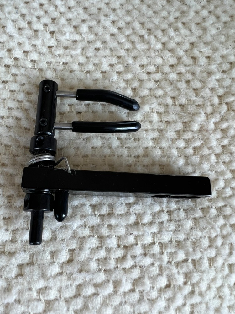 Spring Loaded Dual Prong Archery Flipper Rest