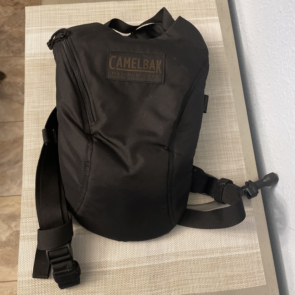 CAMELBAK HydroBak 1.5L/ 50oz Hydration Pack Black Backpack