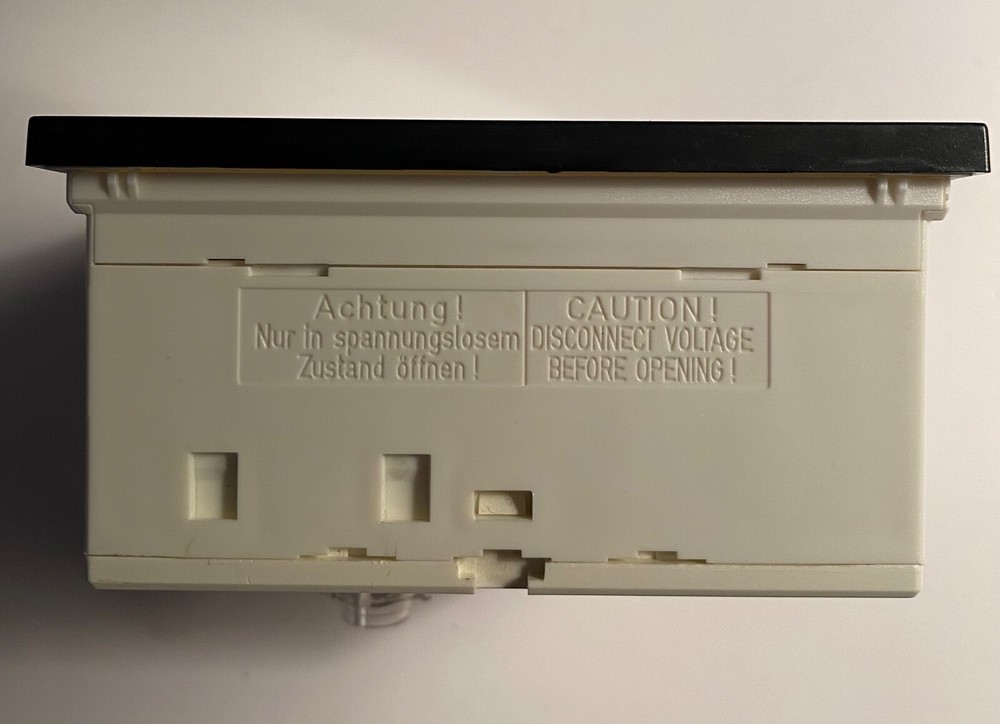 Gossen Voltage Meter 25V-600V CAT111